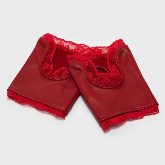 LACY RED